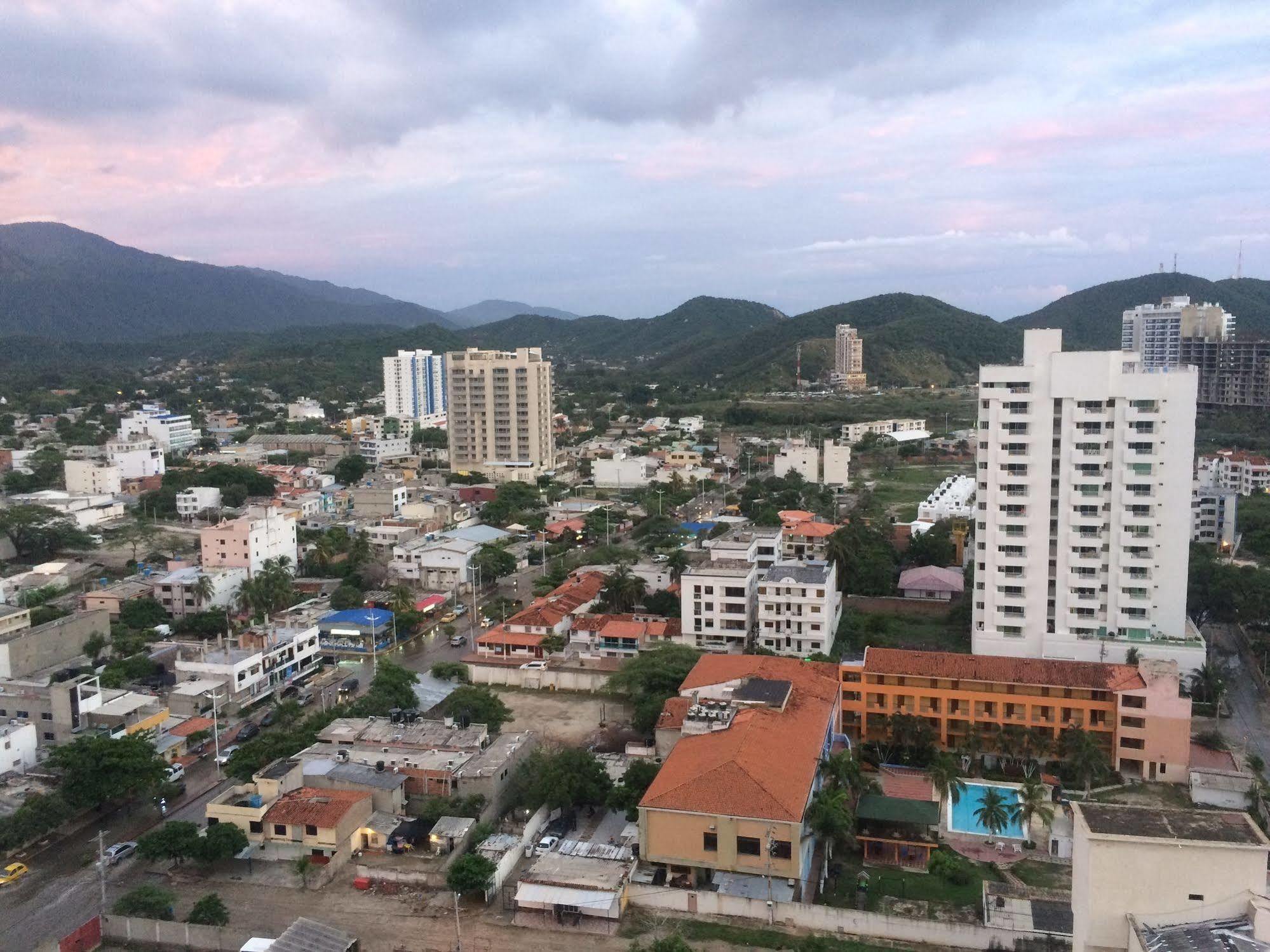 Brizzamar Hotel Santa Marta  Eksteriør billede